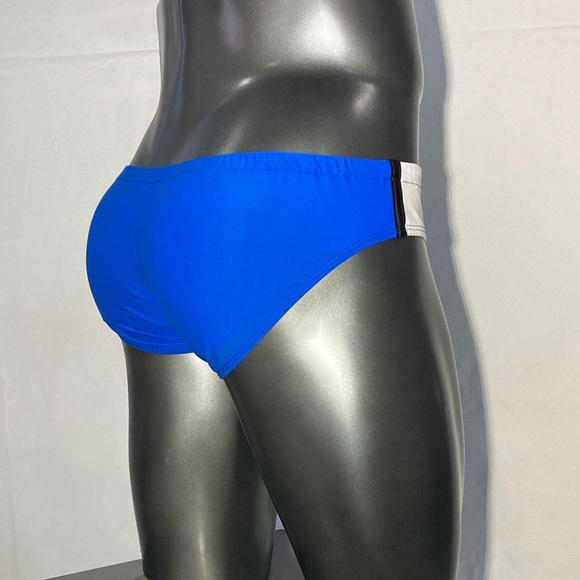 Men’s swimwear - Picture 4 of 5